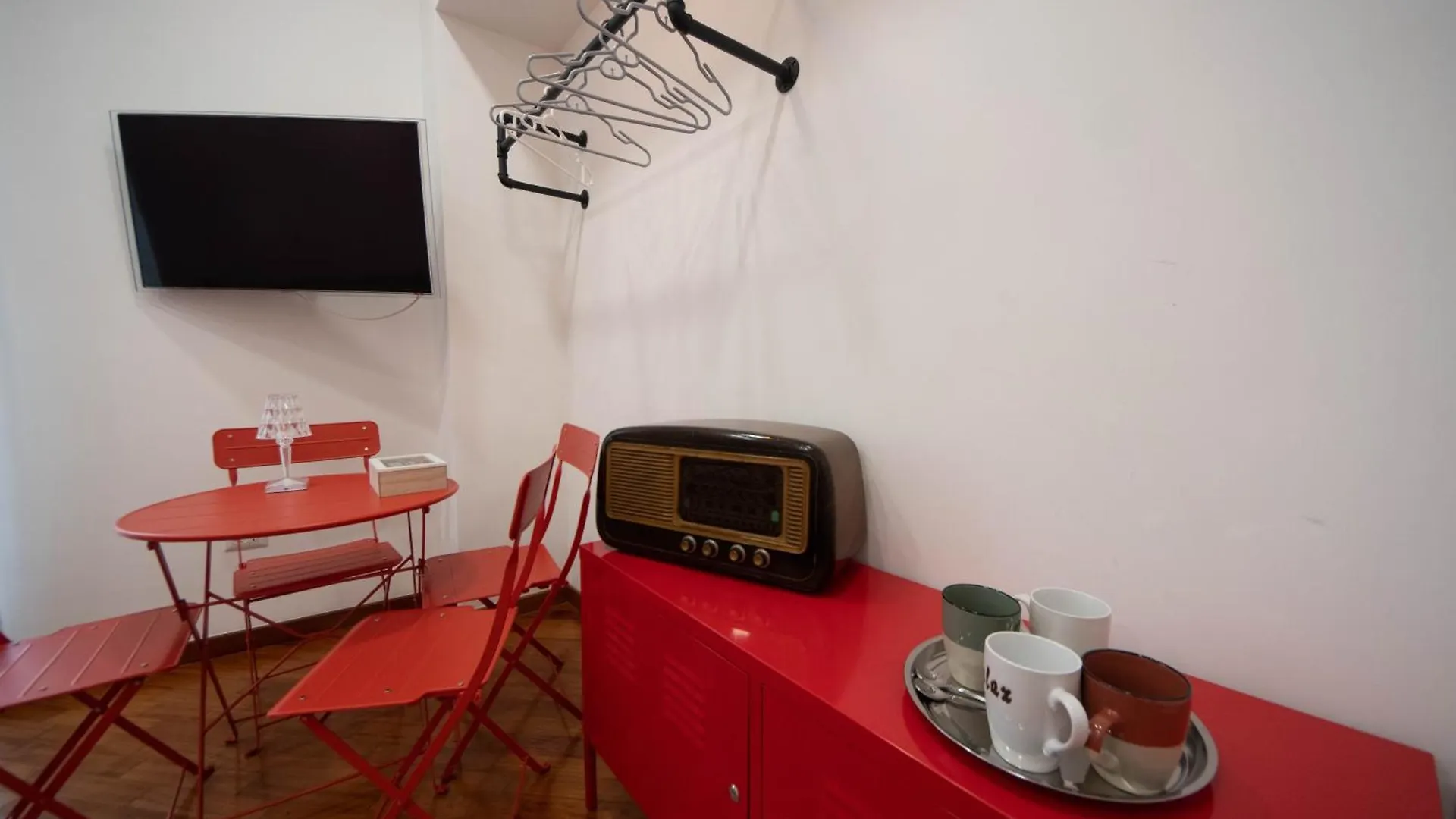 Buona Napoli Apartment  Naples