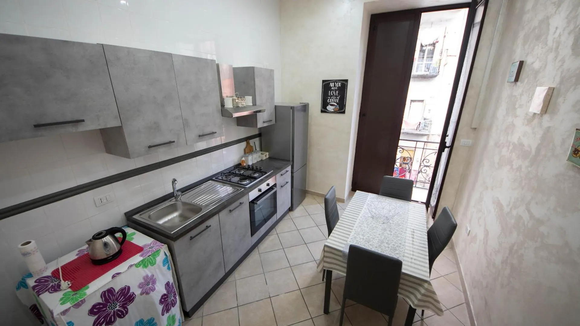 Buona Napoli Apartment Italy