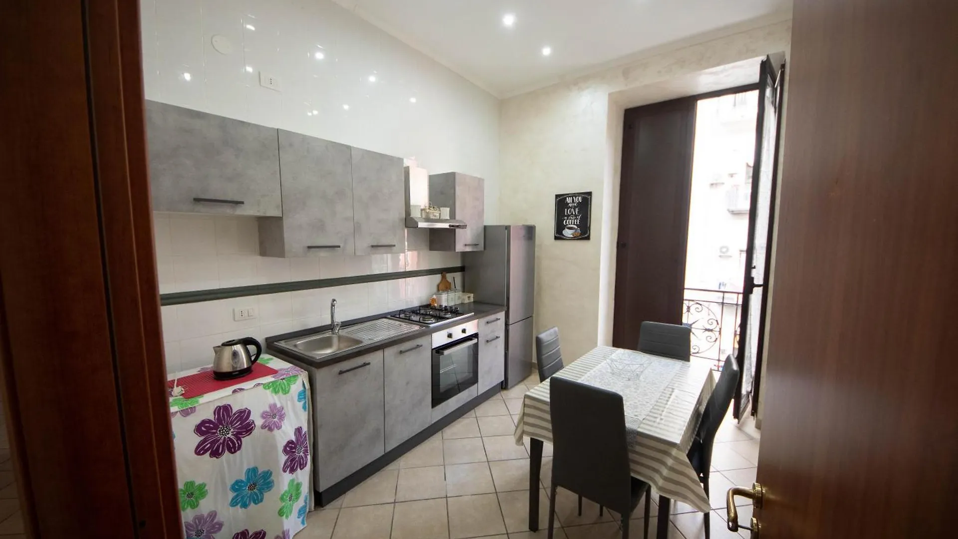 Buona Napoli Apartment Italy